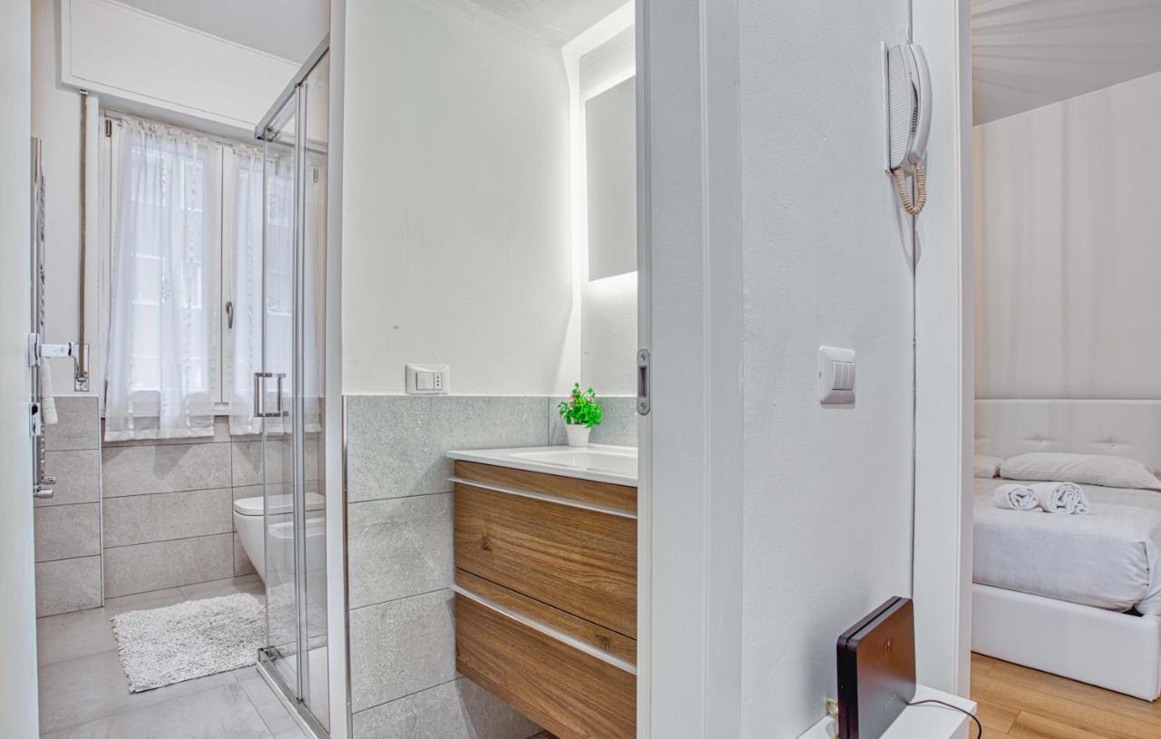 Joivy Warm And Inviting Flat With Balcony Apartment Милано Екстериор снимка